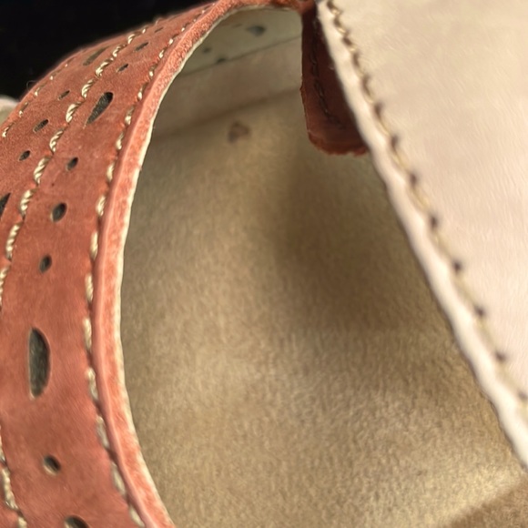 EARTH ORIGINS SLIP ON MULTI LEATHER SANDALS - 9 - NEW ! - Picture 8 of 10